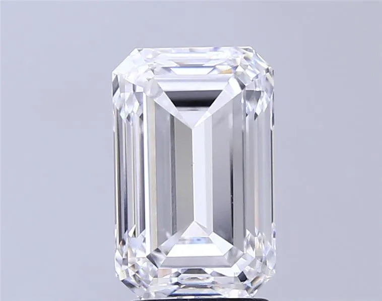 3.92ct Emerald Lab Grown Diamond (Colour D, Clarity VVS2, IGI Certified)