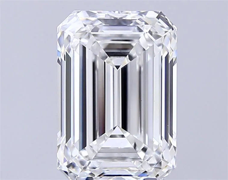3.93ct Emerald Lab Grown Diamond (Colour F, Clarity VVS2, IGI Certified)