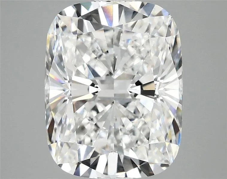 3.99ct Cushion modified Lab Grown Diamond (Colour E, Clarity VVS2, IGI Certified)