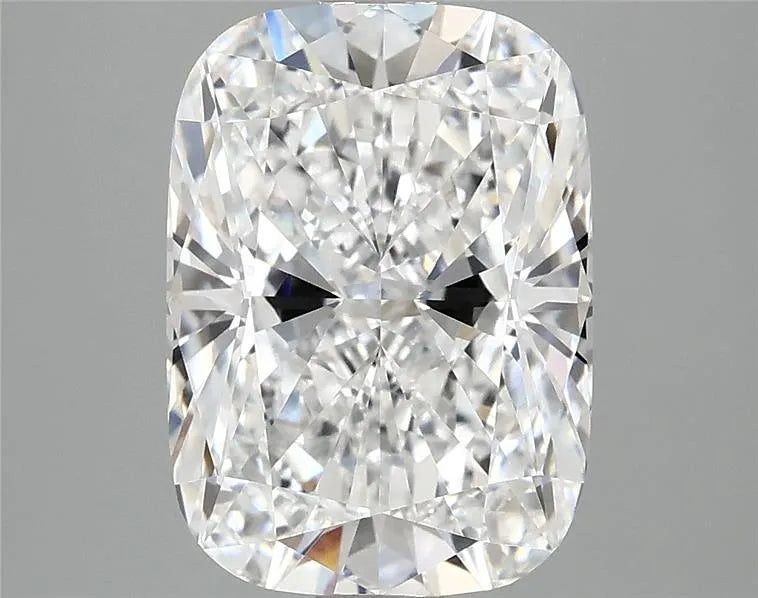3.99ct Cushion modified Lab Grown Diamond (Colour E, Clarity VVS2, IGI Certified)