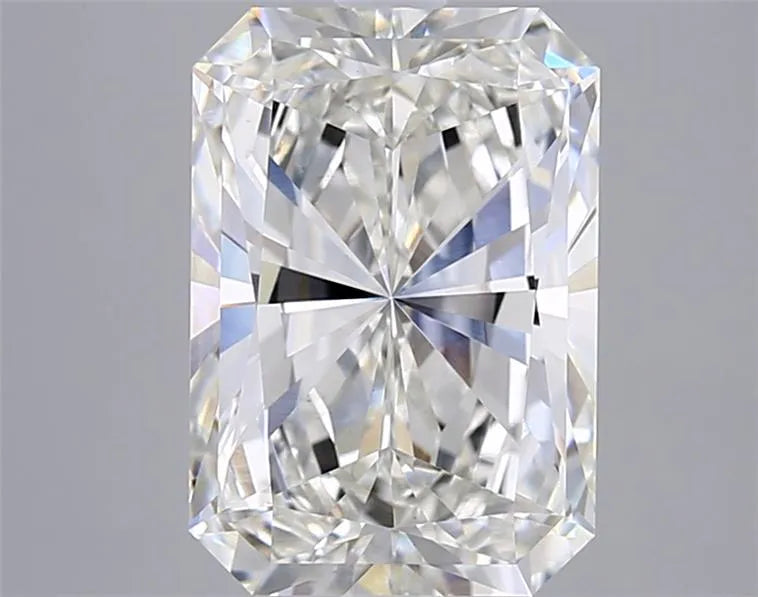 3.99ct Radiant Lab Grown Diamond (Colour G, Clarity VVS2, IGI Certified)