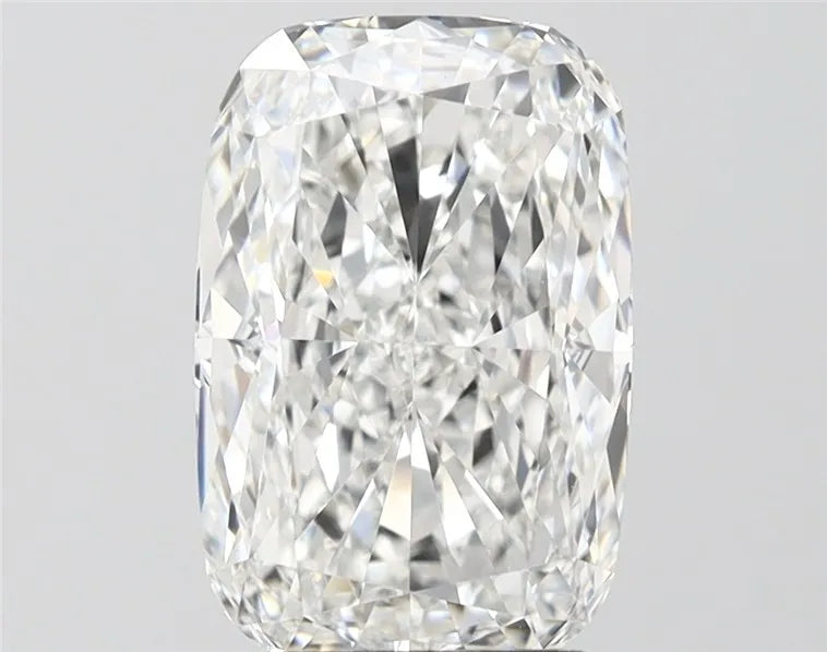 3.56ct Cushion modified Lab Grown Diamond (Colour E, Clarity VVS1, IGI Certified)