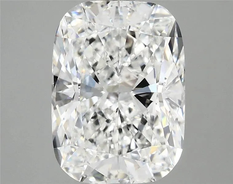 4.00ct Cushion modified Lab Grown Diamond (Colour D, Clarity VVS2, IGI Certified)