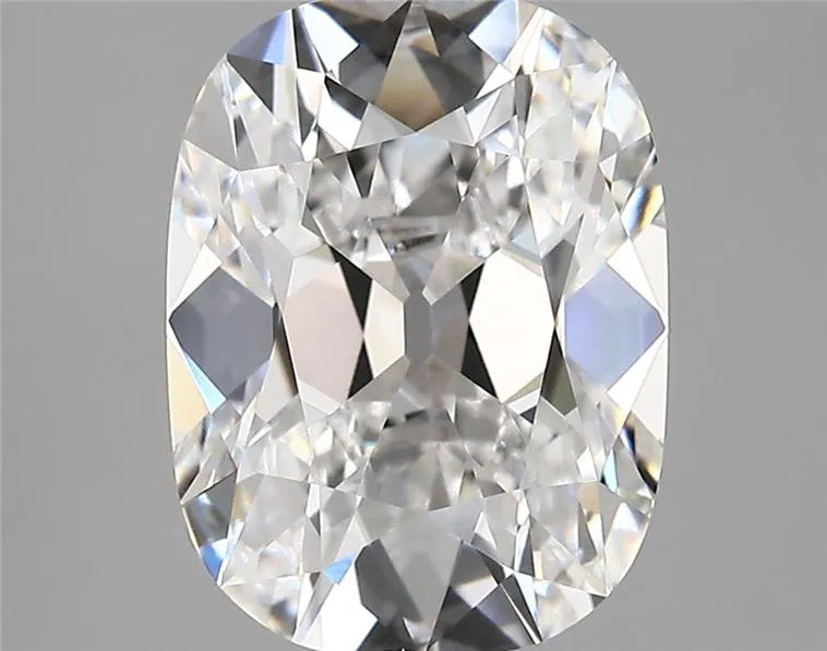 4.00ct Cushion modified Lab Grown Diamond (Colour D, Clarity VVS2, IGI Certified)