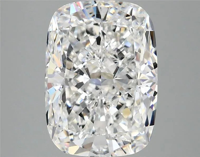 4.00ct Cushion modified Lab Grown Diamond (Colour E, Clarity VVS2, IGI Certified)