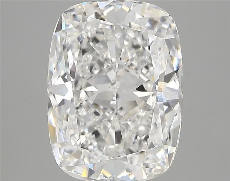 4.00ct Cushion modified Lab Grown Diamond (Colour E, Clarity VVS2, IGI Certified)