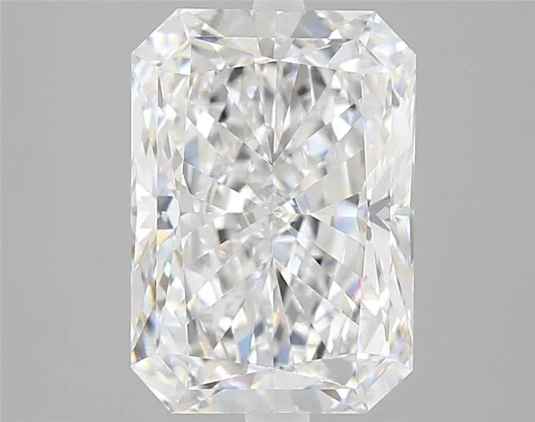 4.00ct Radiant Lab Grown Diamond (Colour D, Clarity VVS2, IGI Certified)