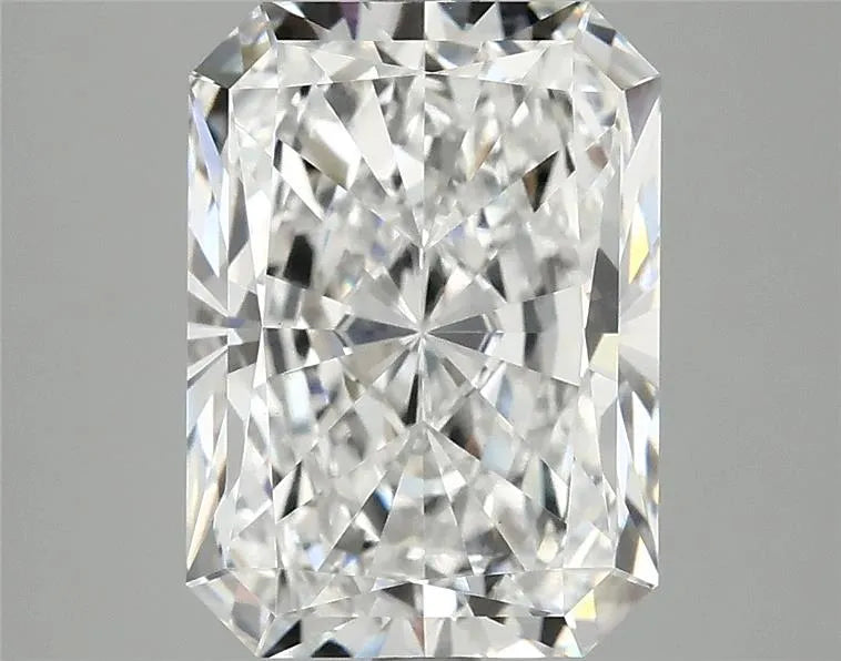 4.00ct Radiant Lab Grown Diamond (Colour E, Clarity VS1, IGI Certified)