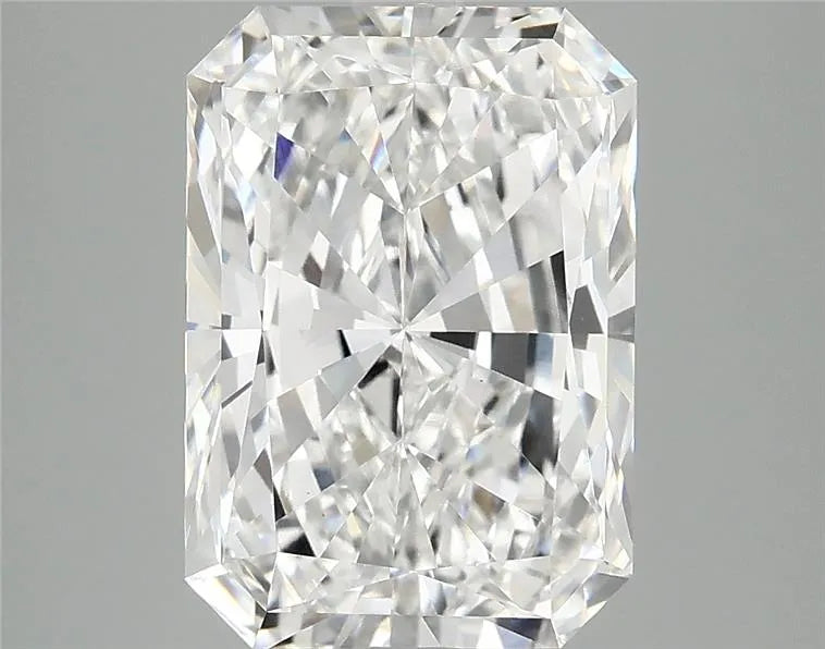 4.00ct Radiant Lab Grown Diamond (Colour E, Clarity VS1, IGI Certified)