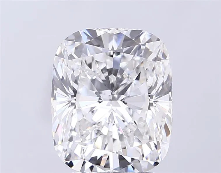 4.01ct Cushion modified Lab Grown Diamond (Colour E, Clarity VS1, IGI Certified)
