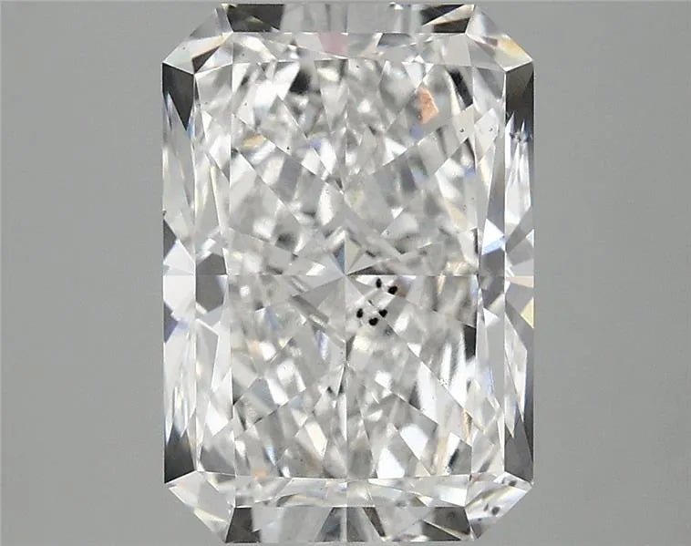 4.01ct Radiant Lab Grown Diamond (Colour F, Clarity SI1, IGI Certified)