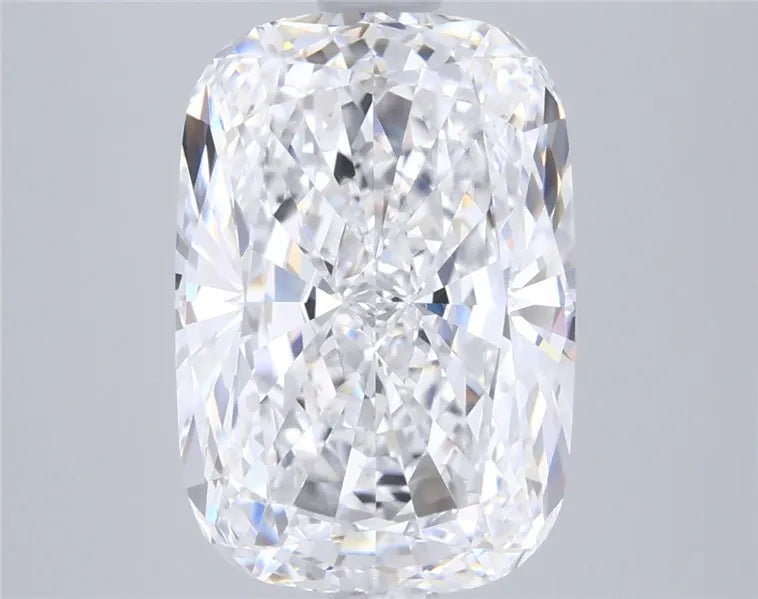 4.02ct Cushion modified Lab Grown Diamond (Colour D, Clarity VVS2, IGI Certified)