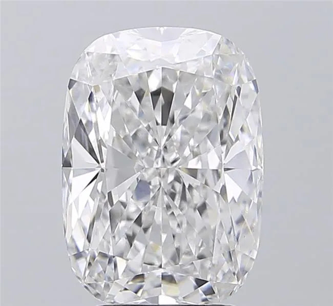 4.02ct Cushion modified Lab Grown Diamond (Colour E, Clarity VS1, IGI Certified)