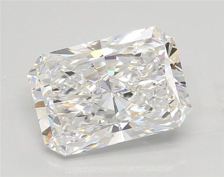 4.02ct Radiant Lab Grown Diamond (Colour D, Clarity VS2, IGI Certified)