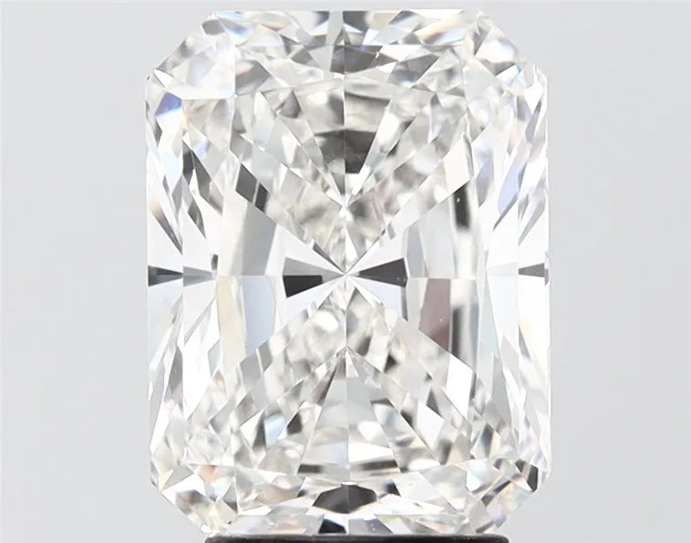 4.03ct Radiant Lab Grown Diamond (Colour G, Clarity VS1, IGI Certified)