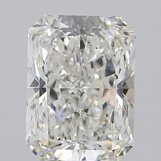 4.03ct Radiant Lab Grown Diamond (Colour G, Clarity VS2, IGI Certified)