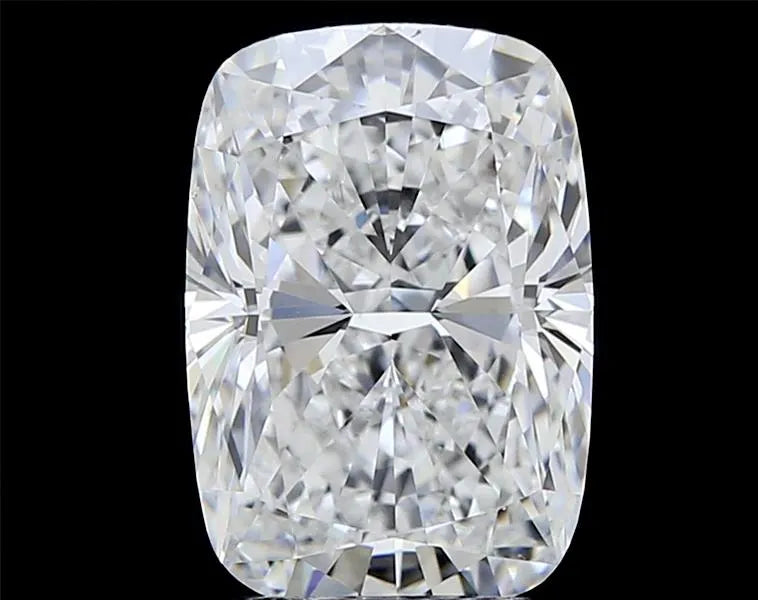 4.04ct Cushion modified Lab Grown Diamond (Colour E, Clarity VVS1, IGI Certified)