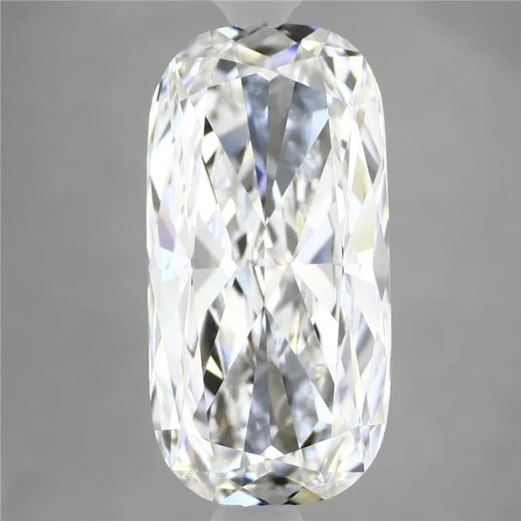 4.04ct Cushion modified Lab Grown Diamond (Colour E, Clarity VVS2, IGI Certified)