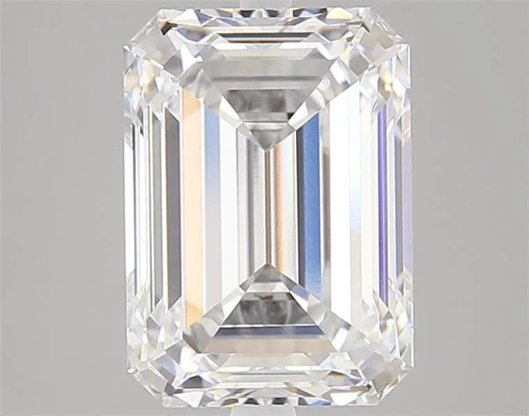 4.04ct Emerald Lab Grown Diamond (Colour E, Clarity VVS1, IGI Certified)