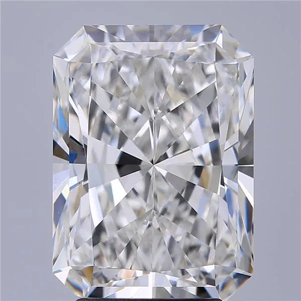 4.04ct Radiant Lab Grown Diamond (Colour E, Clarity VVS1, IGI Certified)