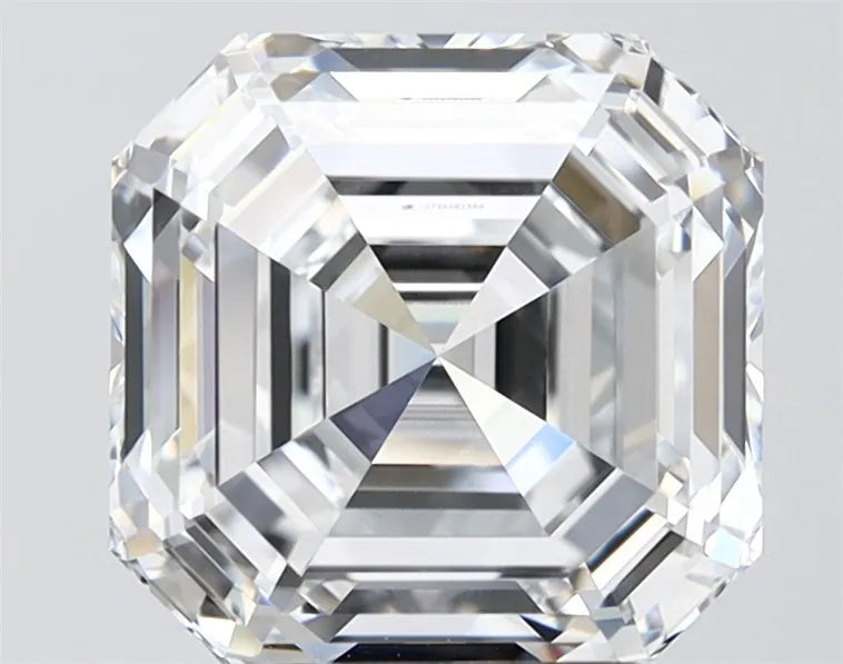 4.05ct Asscher Lab Grown Diamond (Colour E, Clarity VVS2, IGI Certified)