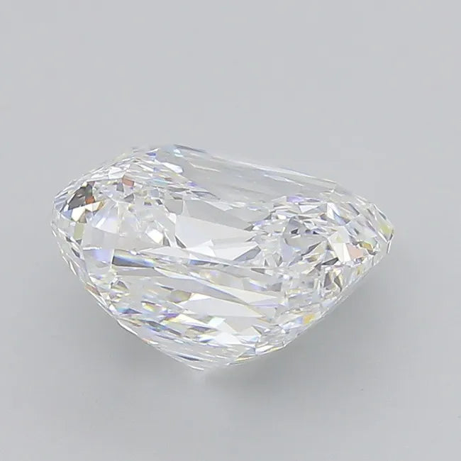 4.05ct Cushion modified Lab Grown Diamond (Colour D, Clarity VS1, IGI Certified)