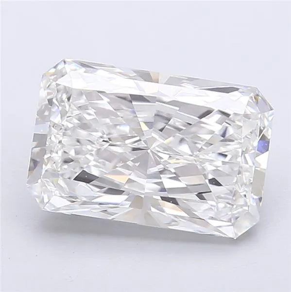 4.05ct Radiant Lab Grown Diamond (Colour E, Clarity VVS2, IGI Certified)