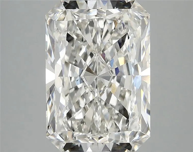 4.05ct Radiant Lab Grown Diamond (Colour G, Clarity VS1, IGI Certified)