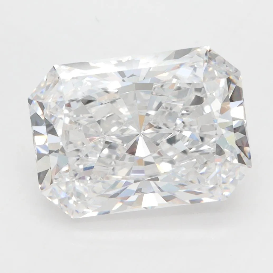 4.07ct Radiant Lab Grown Diamond (Colour D, Clarity VVS1, IGI Certified)
