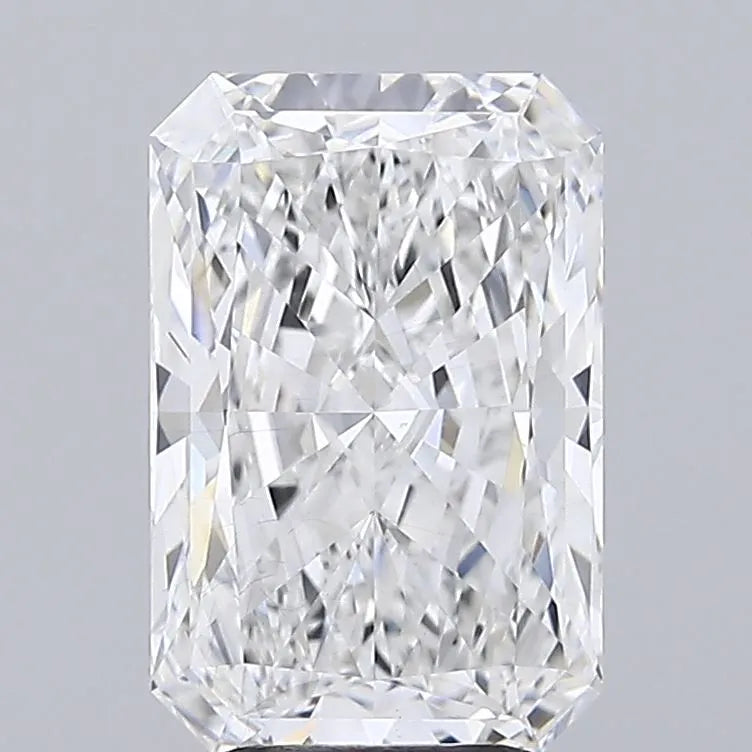 4.07ct Radiant Lab Grown Diamond (Colour E, Clarity VS2, IGI Certified)