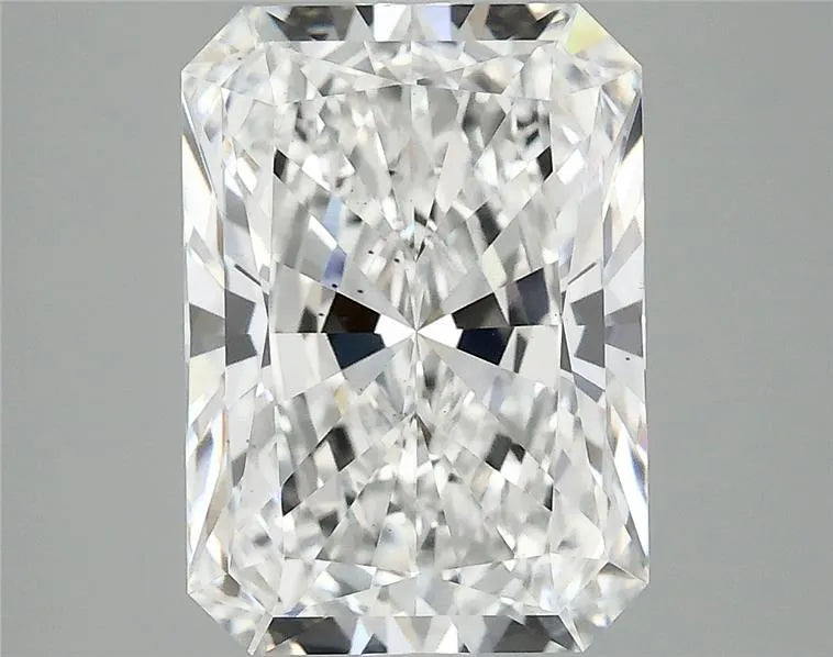 4.08ct Radiant Lab Grown Diamond (Colour D, Clarity VS2, IGI Certified)