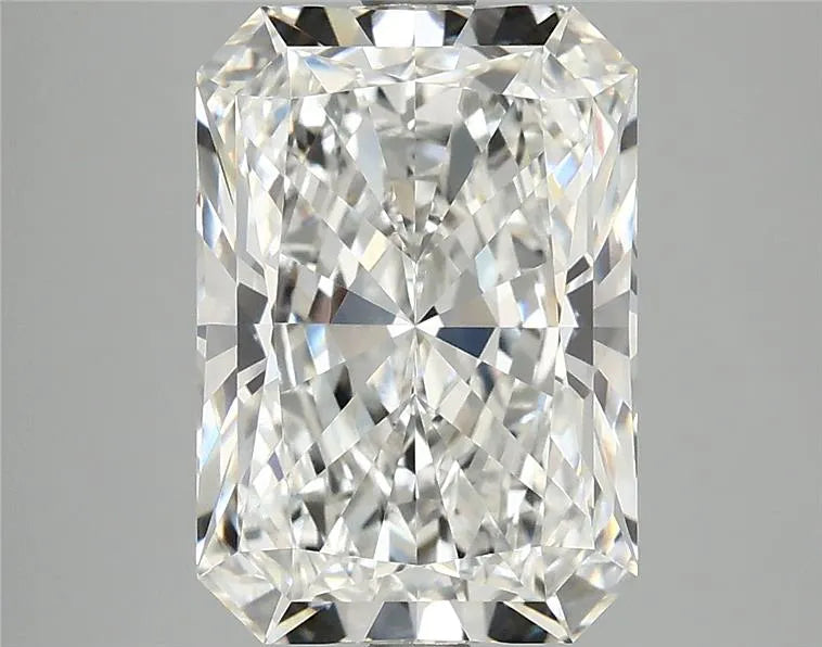 4.08ct Radiant Lab Grown Diamond (Colour F, Clarity VVS2, IGI Certified)