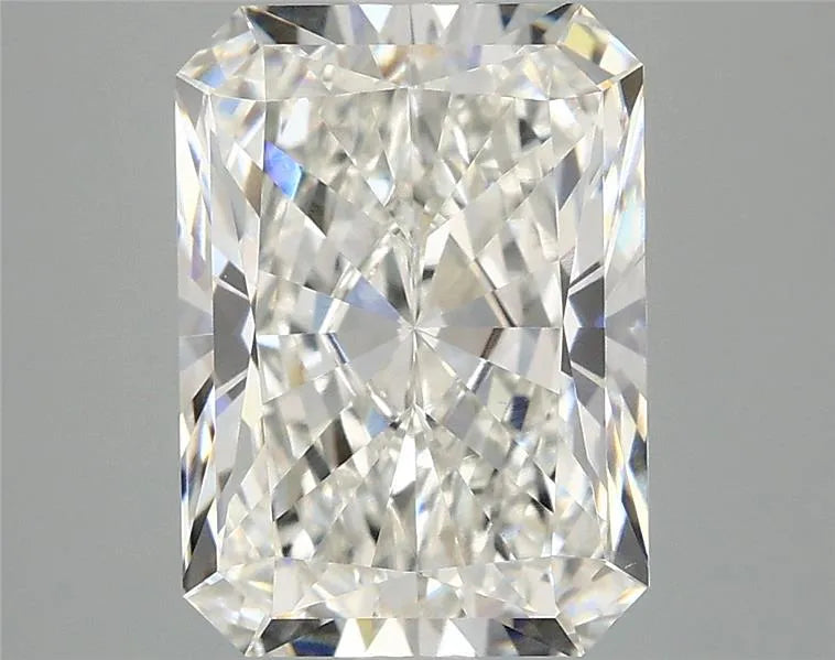 4.08ct Radiant Lab Grown Diamond (Colour F, Clarity VVS2, IGI Certified)