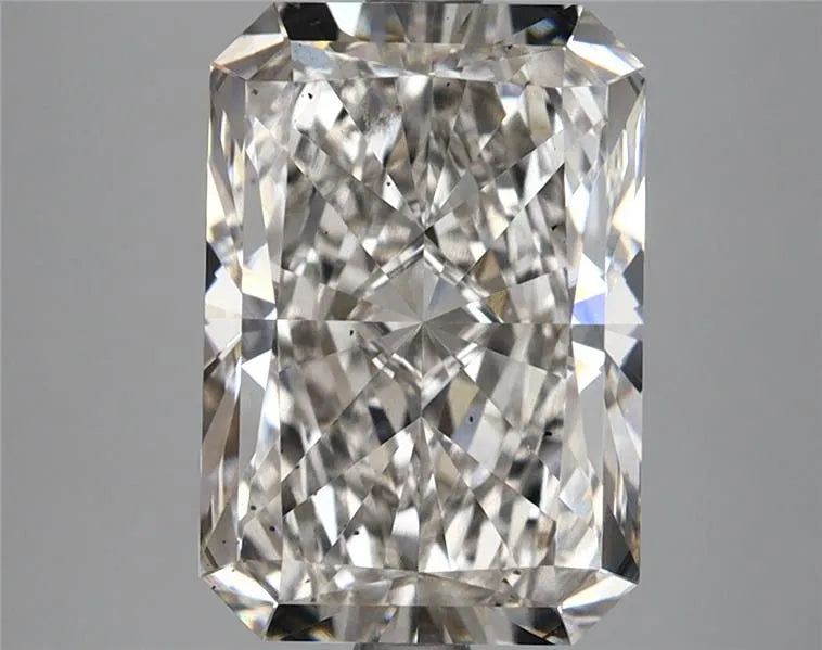 4.08ct Radiant Lab Grown Diamond (Colour G, Clarity SI1, IGI Certified)