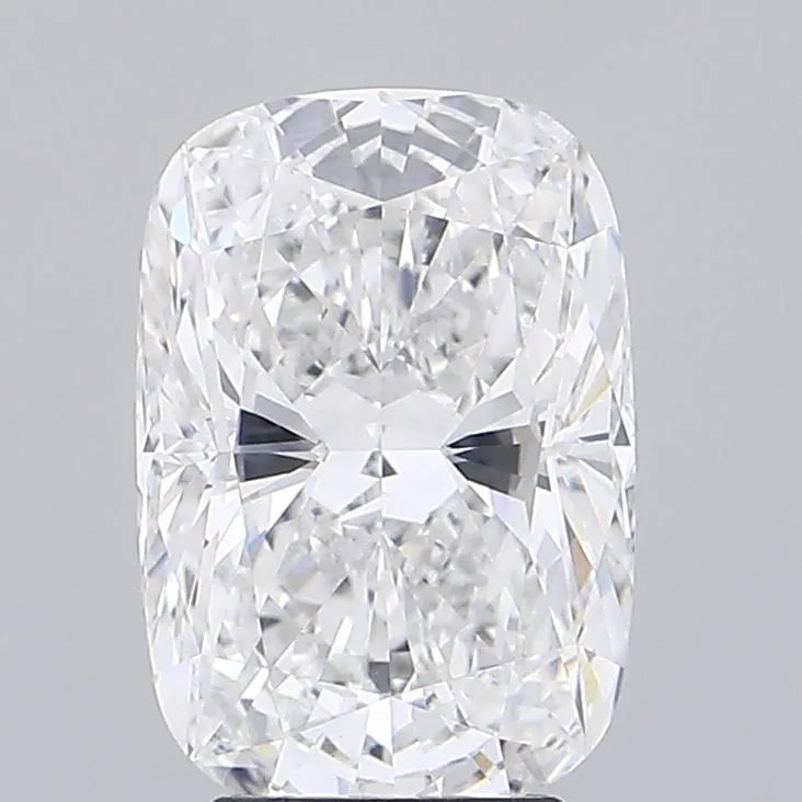 4.09ct Cushion modified Lab Grown Diamond (Colour D, Clarity VVS2, IGI Certified)