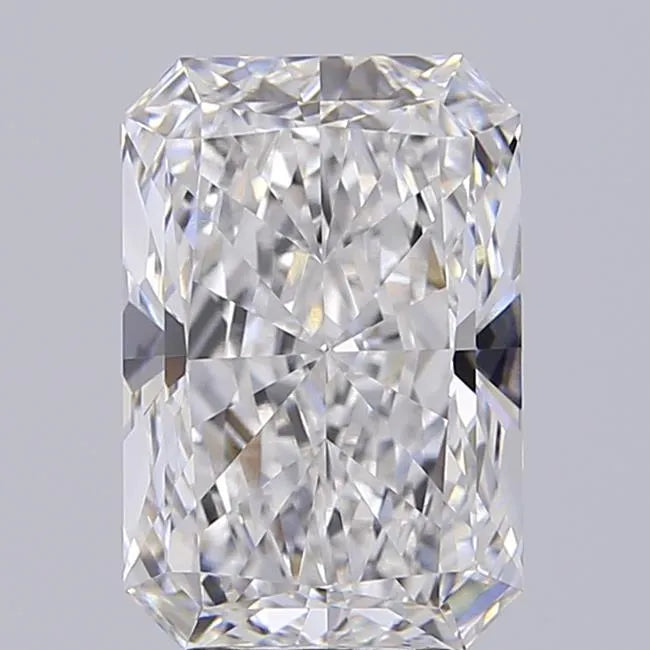 4.09ct Radiant Lab Grown Diamond (Colour D, Clarity VVS2, IGI Certified)