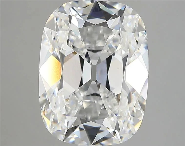 4.10ct Cushion modified Lab Grown Diamond (Colour E, Clarity VVS2, IGI Certified)