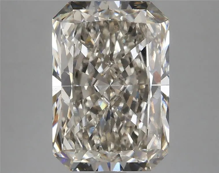 4.14ct Radiant Lab Grown Diamond (Colour I, Clarity VS2, IGI Certified)