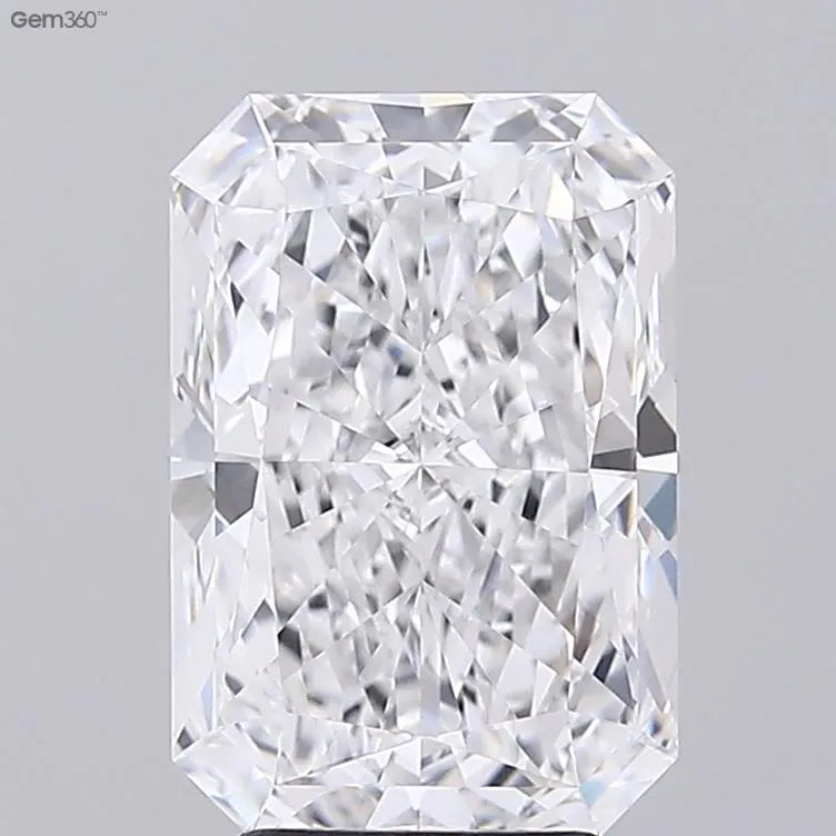 4.24ct Radiant Lab Grown Diamond (Colour E, Clarity VVS1, IGI Certified)