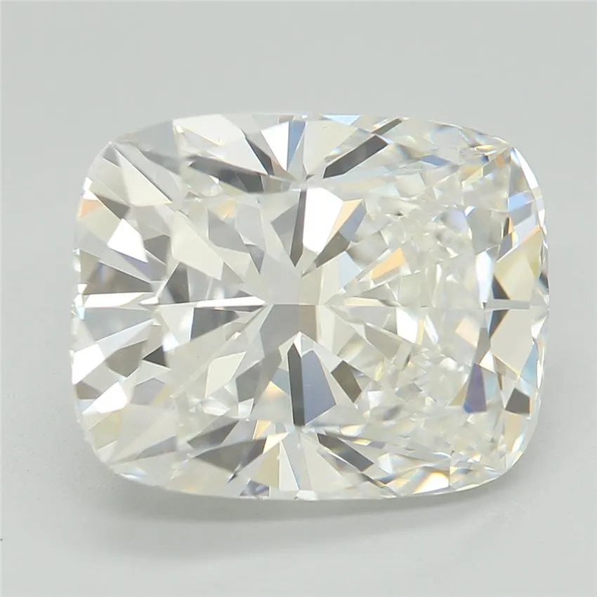 4.27ct Cushion modified Lab Grown Diamond (Colour F, Clarity VVS2, IGI Certified)