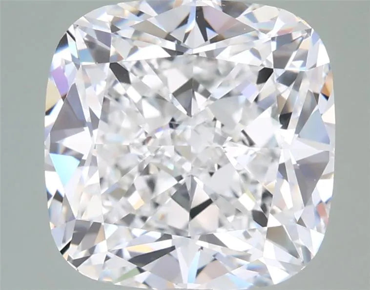 4.29ct Cushion modified Lab Grown Diamond (Colour E, Clarity VVS1, IGI Certified)