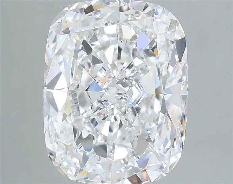 4.52ct Cushion modified Lab Grown Diamond (Colour D, Clarity VS1, IGI Certified)