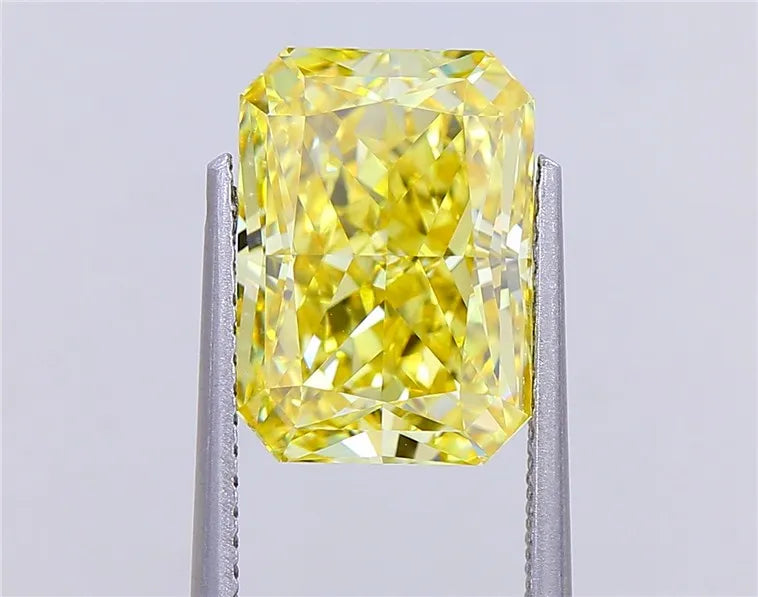 4.52ct Radiant Lab Grown Diamond (Colour Fancy Vivid Yellow, Clarity VVS2, IGI Certified)