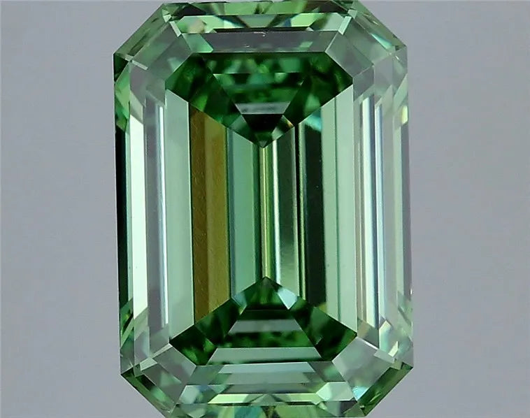 4.56ct Emerald Lab Grown Diamond (Colour Fancy Vivid Green, Clarity VVS2, IGI Certified)