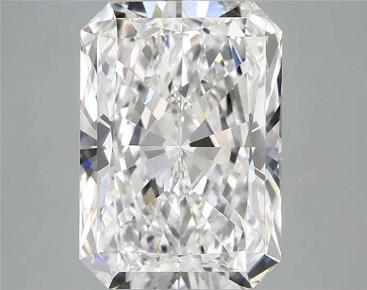 4.66ct Radiant Lab Grown Diamond (Colour E, Clarity VS1, IGI Certified)
