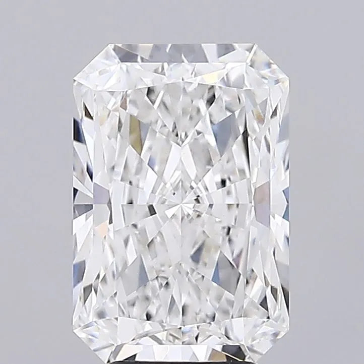 4.76ct Radiant Lab Grown Diamond (Colour F, Clarity VVS2, IGI Certified)