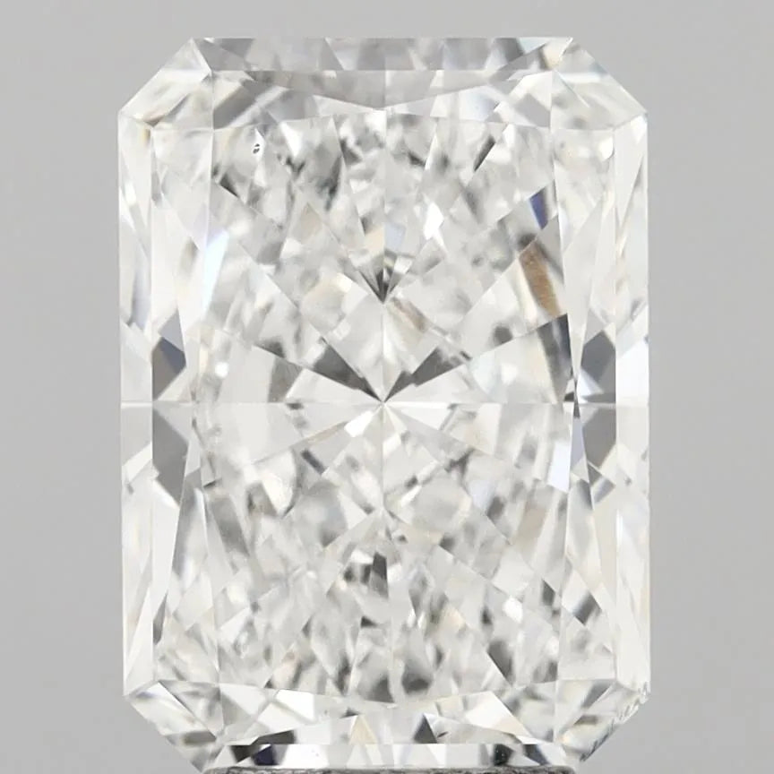 4.88ct Radiant Lab Grown Diamond (Colour E, Clarity VVS2, IGI Certified)