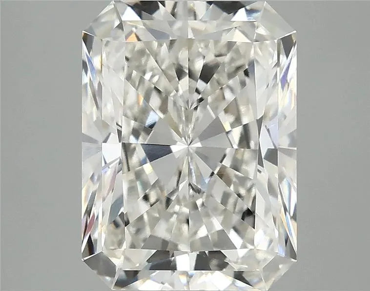 4.93ct Radiant Lab Grown Diamond (Colour G, Clarity VVS2, IGI Certified)