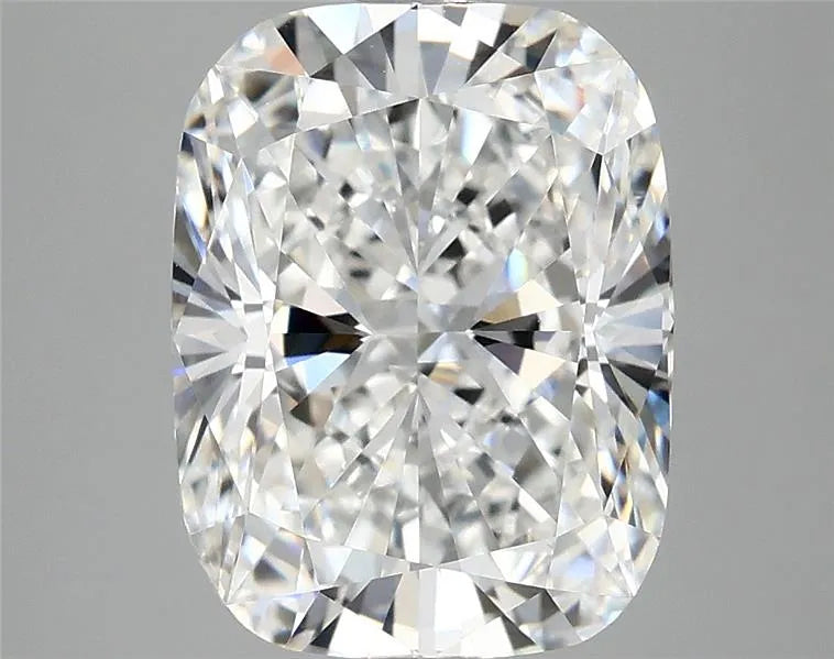 3.99ct Cushion modified Lab Grown Diamond (Colour E, Clarity VVS2, IGI Certified)
