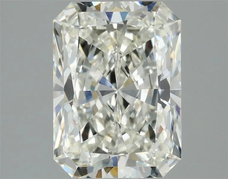 2.32ct Radiant Lab Grown Diamond (Colour G, Clarity VVS2, IGI Certified)